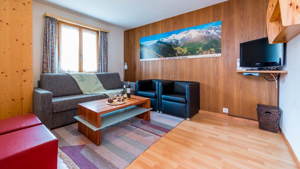 Apartament Haus Belle-Vue Saas-Fee Pokój zdjęcie
